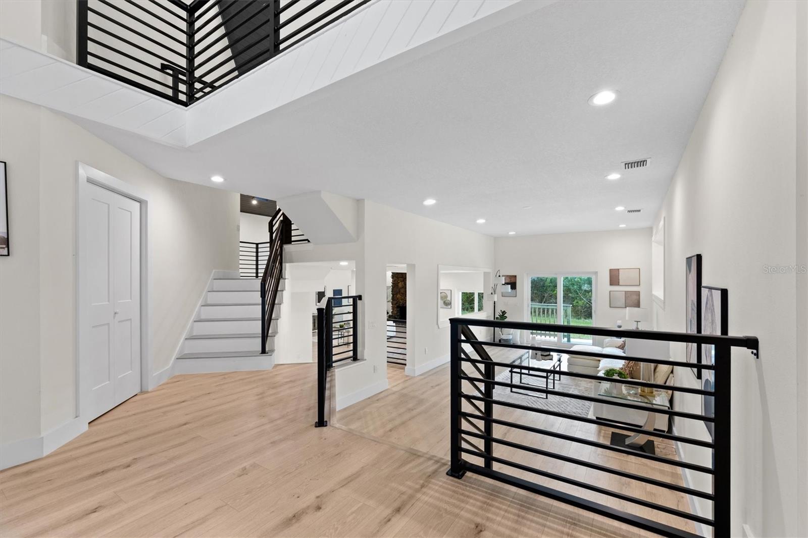 GOLDEN ACRES - Residential