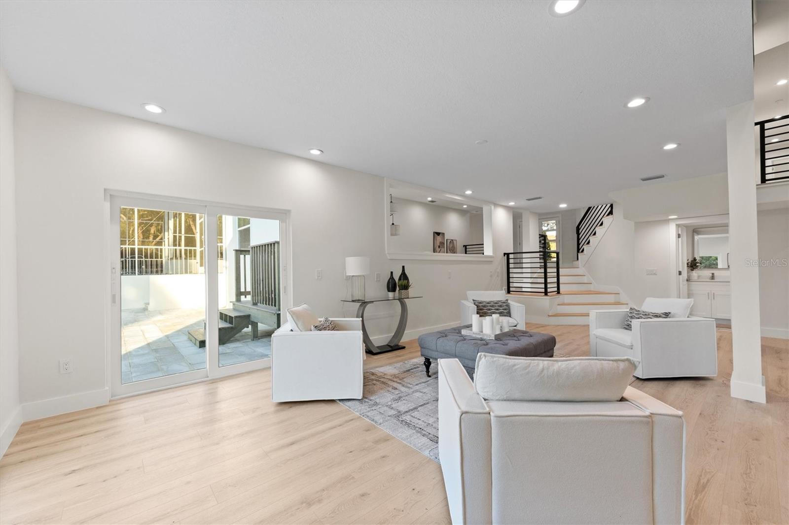 GOLDEN ACRES - Residential