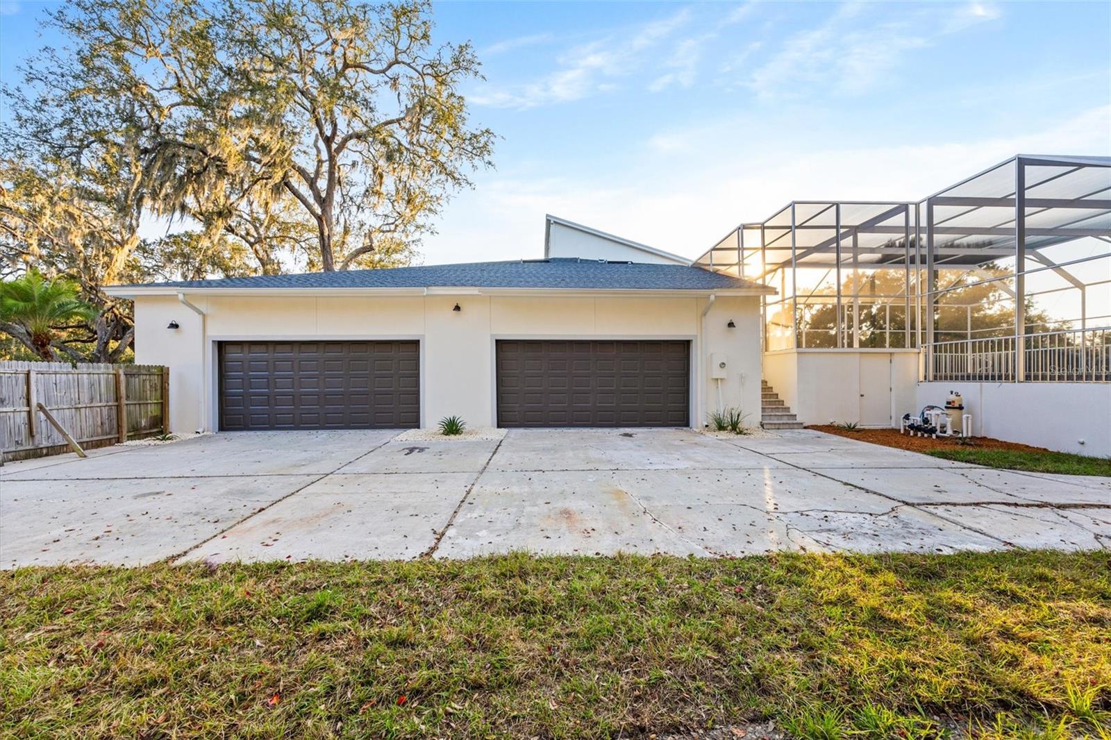 GOLDEN ACRES - Residential