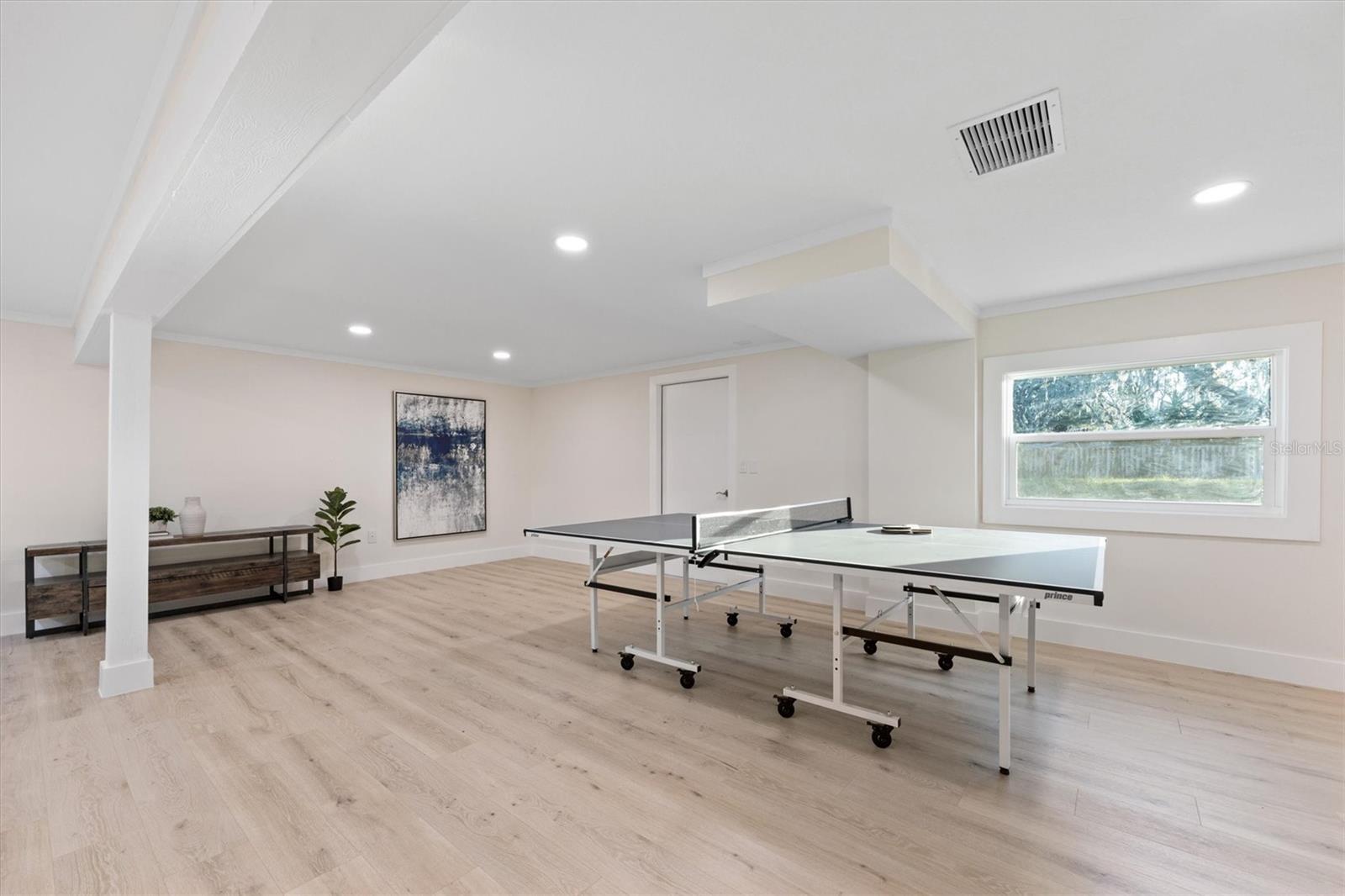 GOLDEN ACRES - Residential