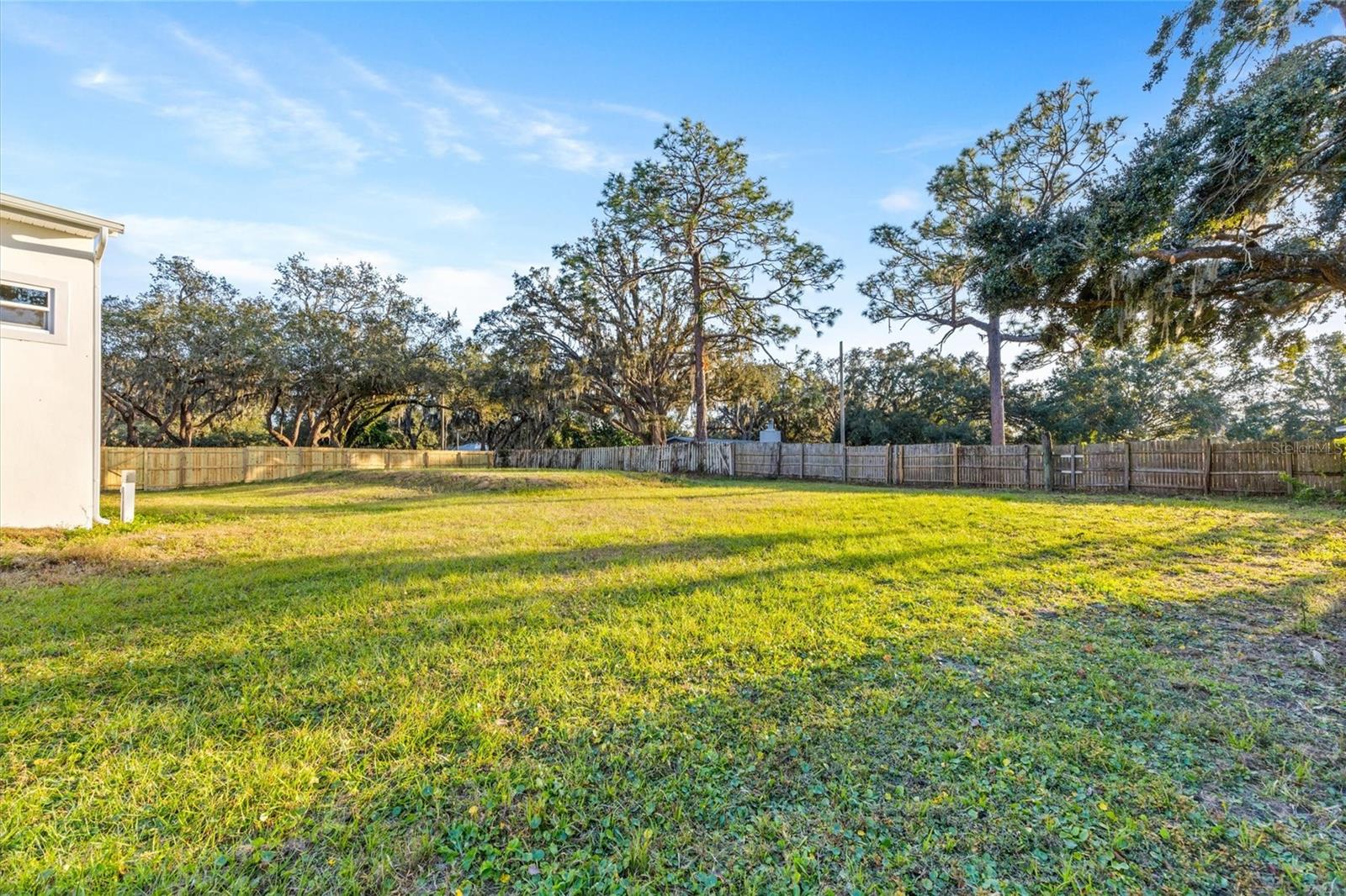 GOLDEN ACRES - Residential