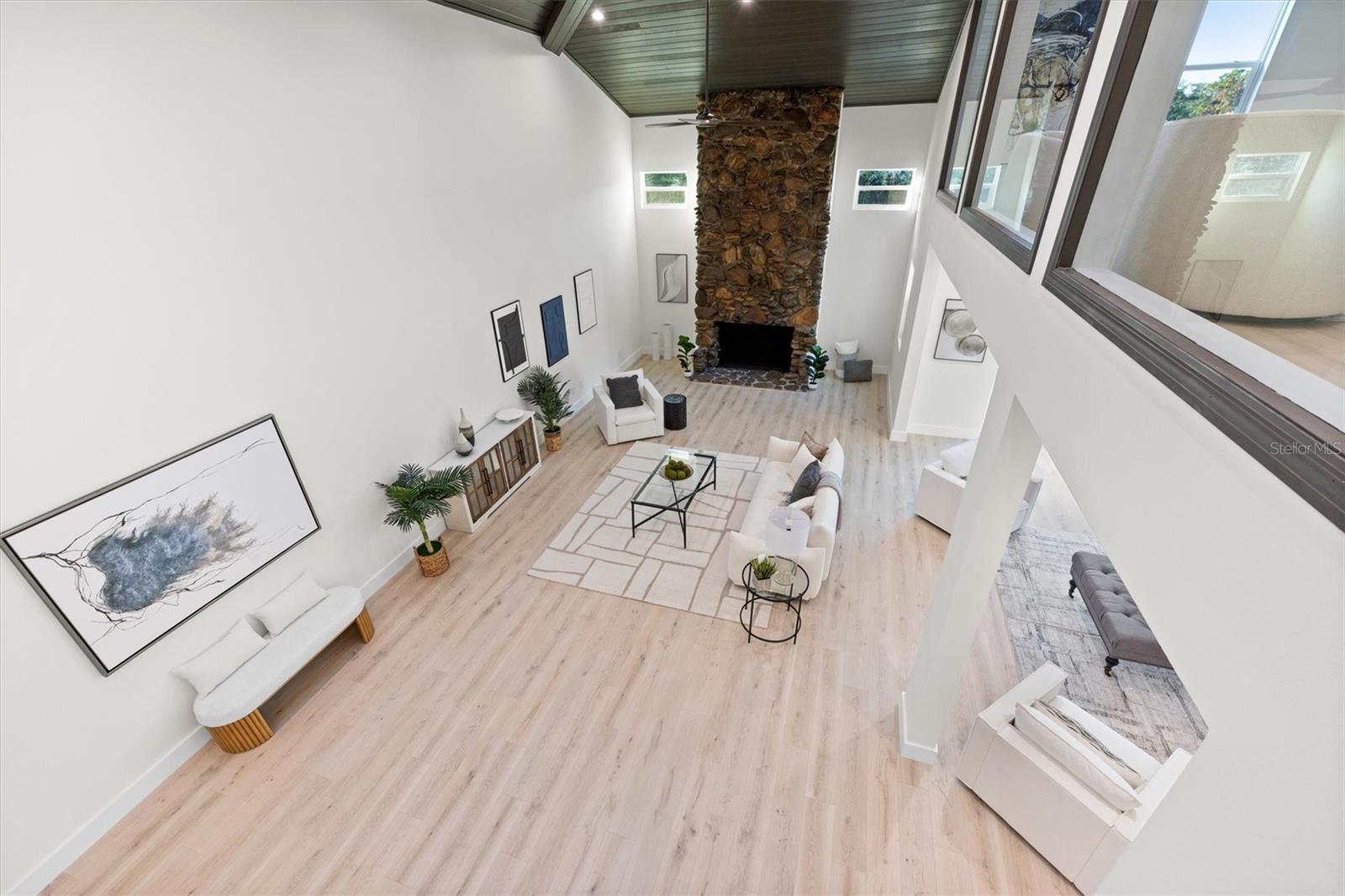 GOLDEN ACRES - Residential