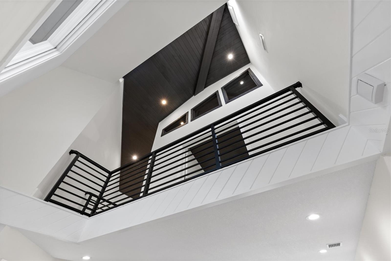 GOLDEN ACRES - Residential