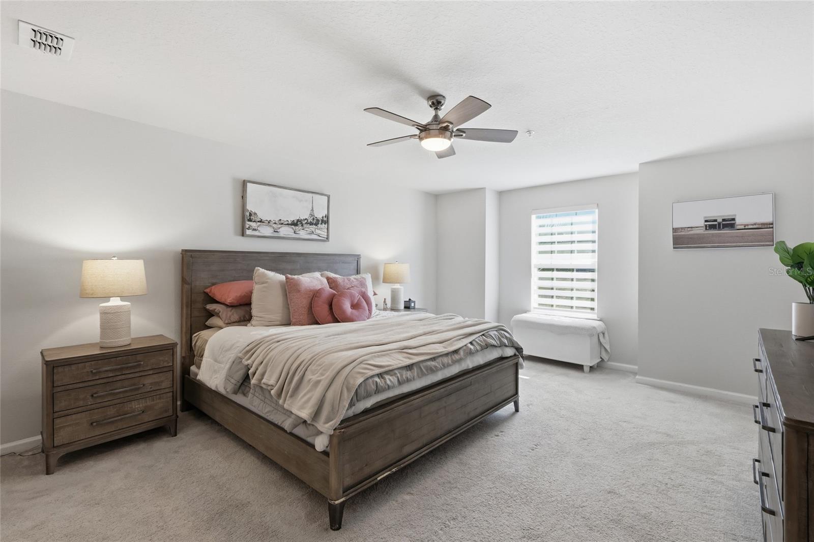 HOLDEN RIDGE TOWNHOMES - Residential