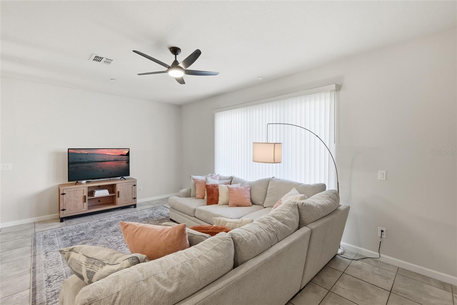 HOLDEN RIDGE TOWNHOMES - Residential