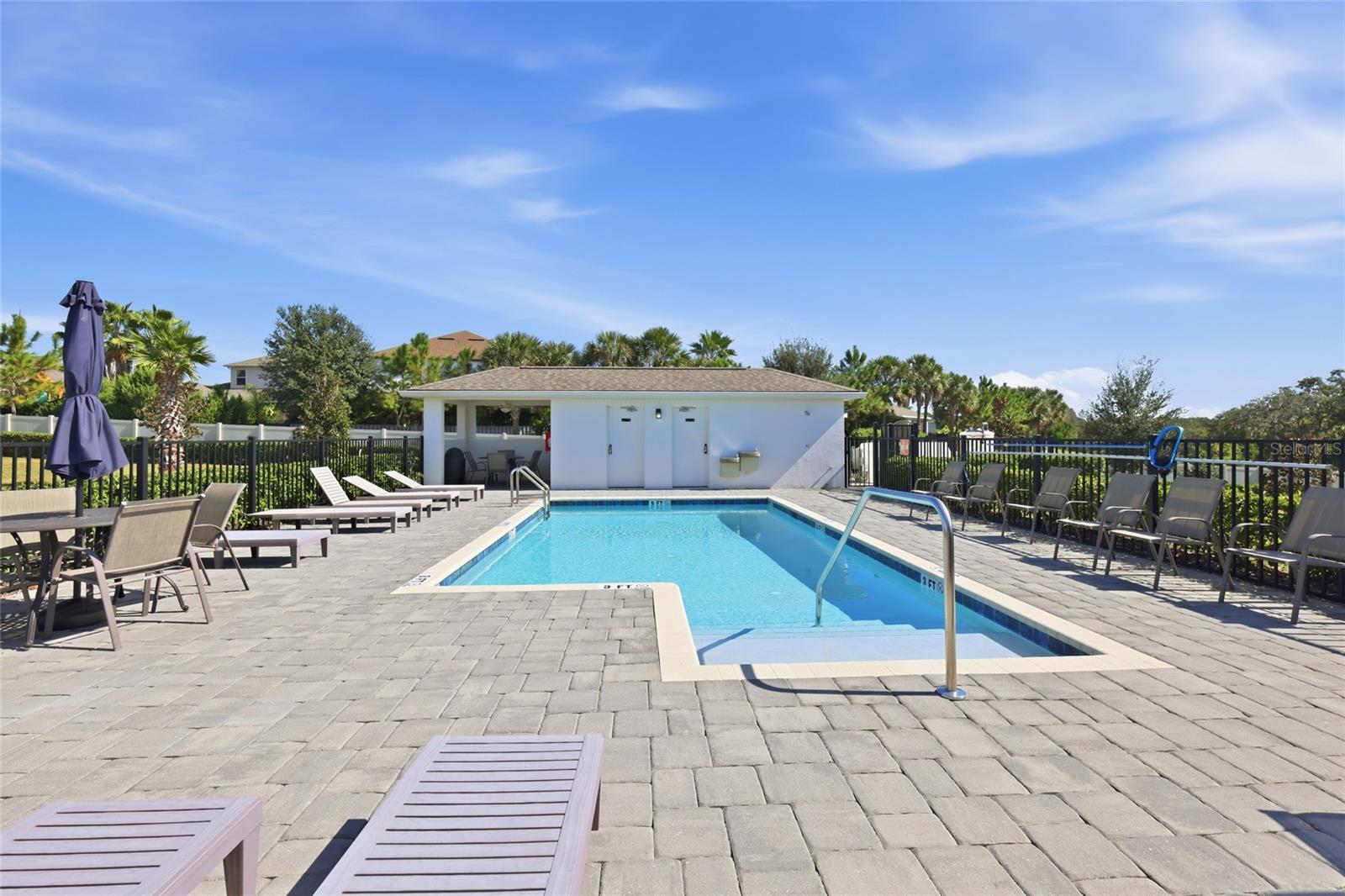 HOLDEN RIDGE TOWNHOMES - Residential