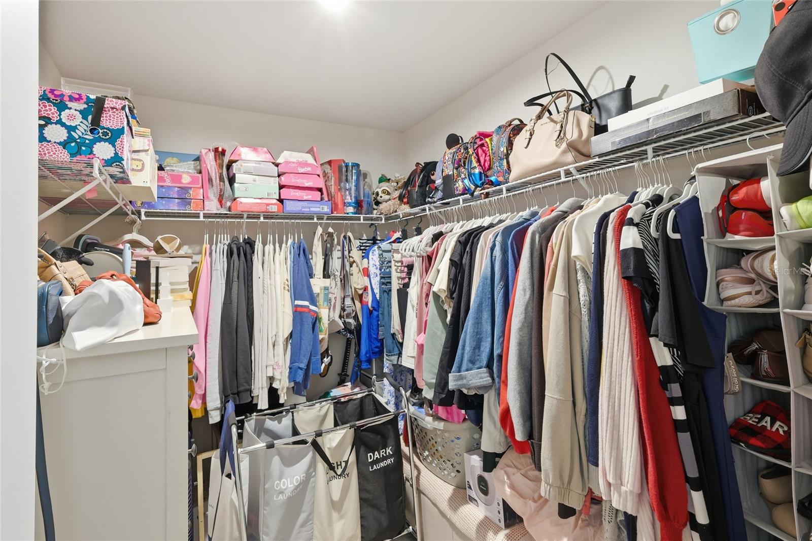 HOLDEN RIDGE TOWNHOMES - Residential