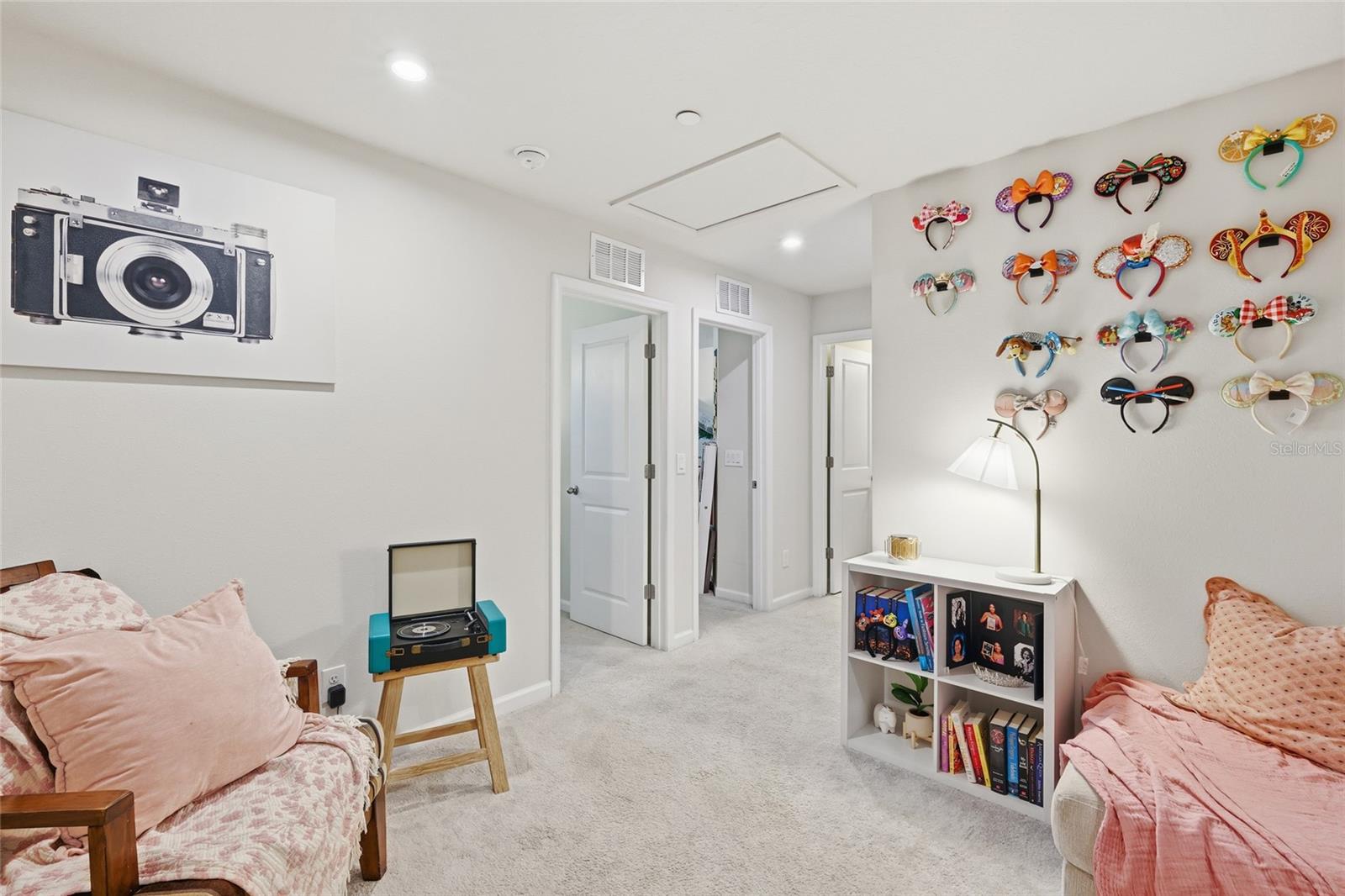 HOLDEN RIDGE TOWNHOMES - Residential