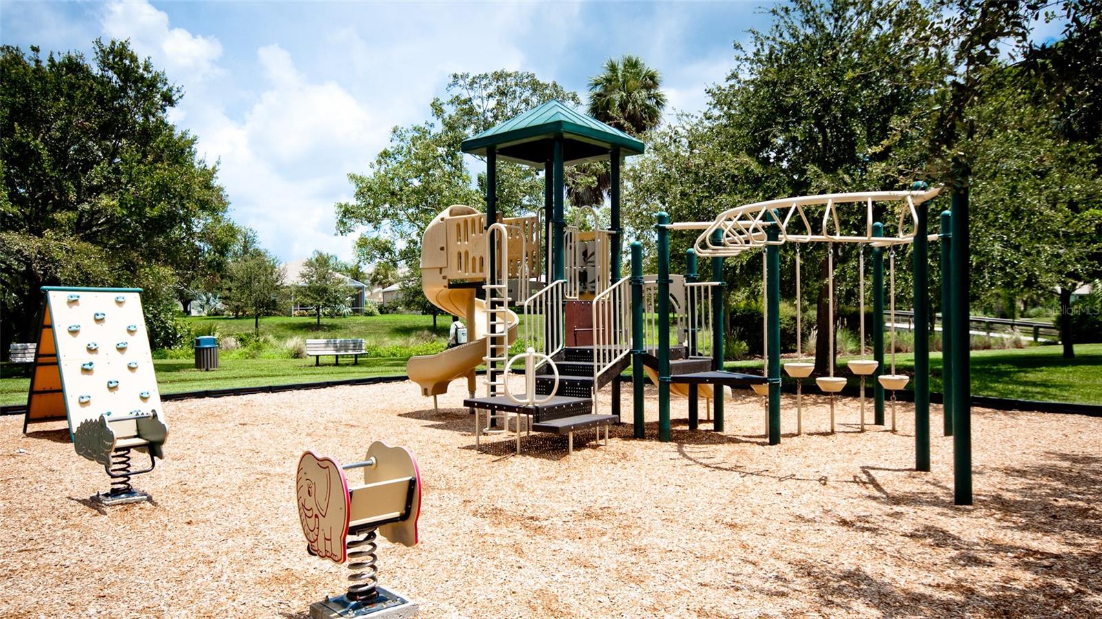 PALMA SOLA TRACE - Residential