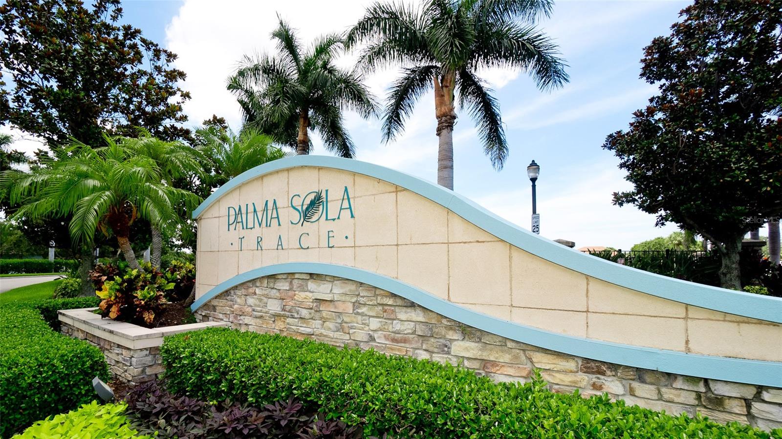 PALMA SOLA TRACE - Residential