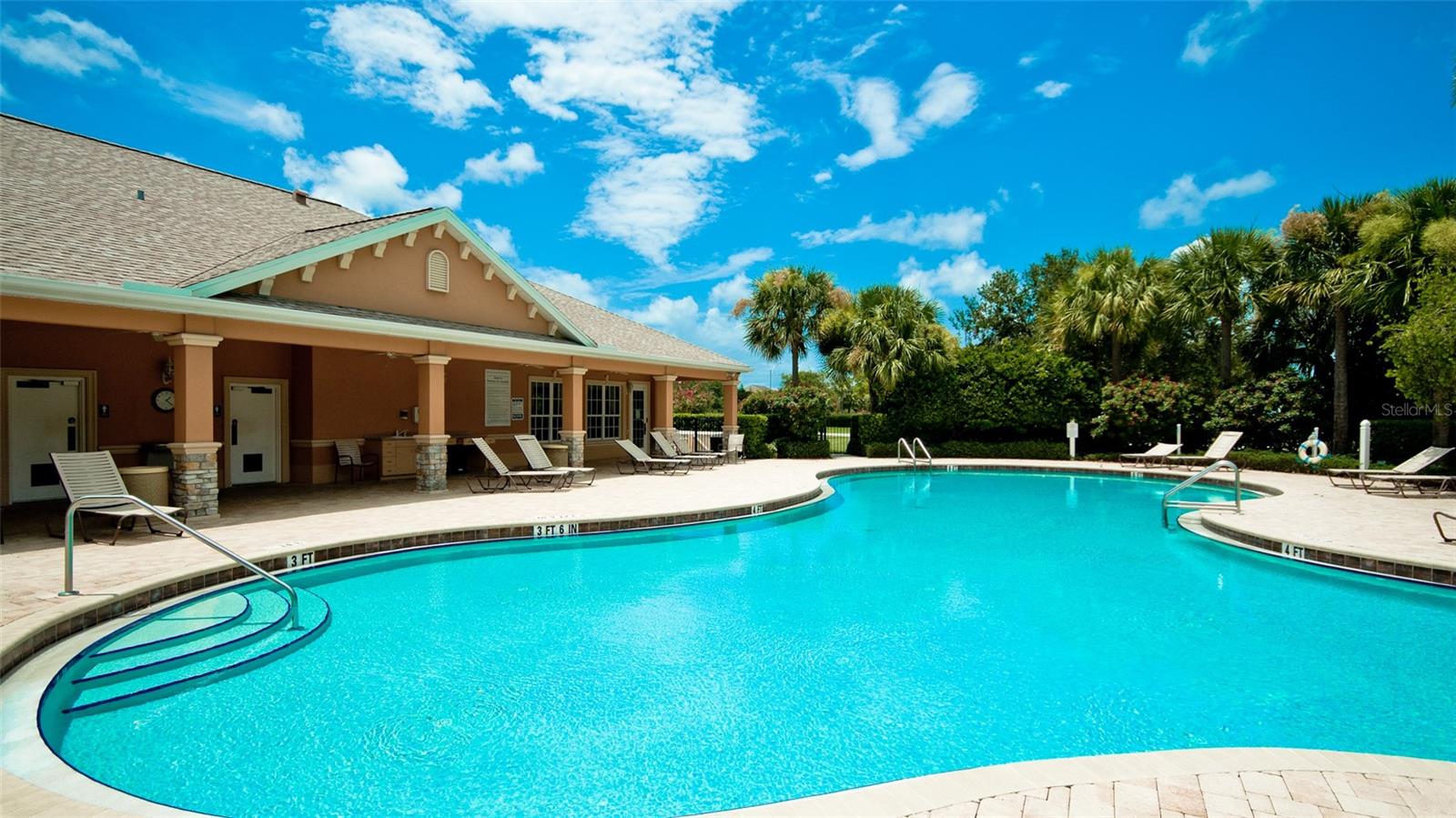 PALMA SOLA TRACE - Residential