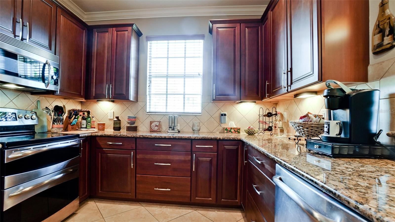 PALMA SOLA TRACE - Residential