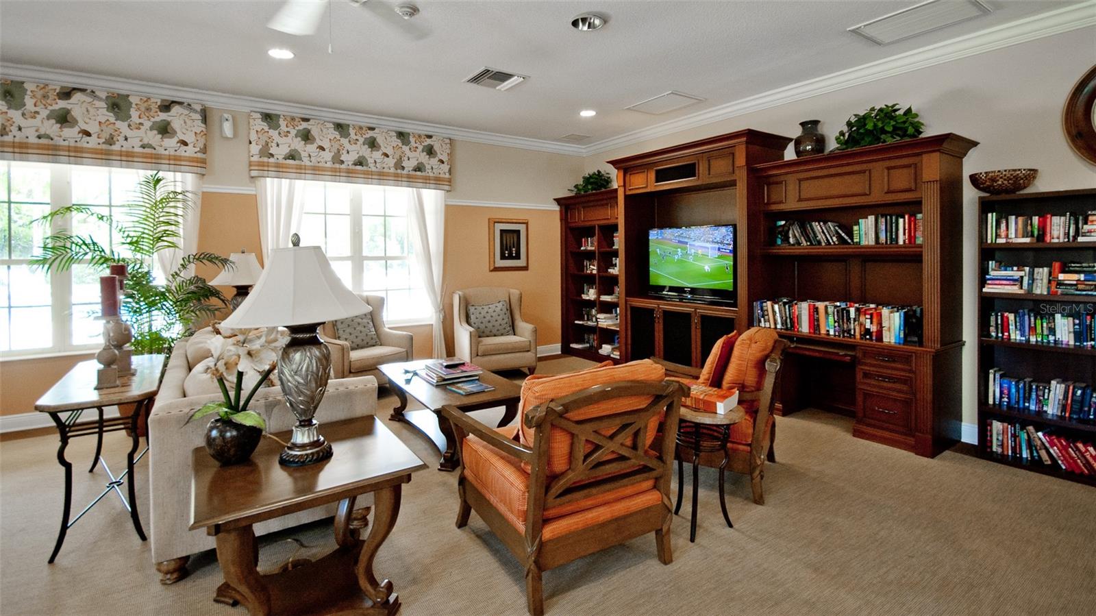 PALMA SOLA TRACE - Residential