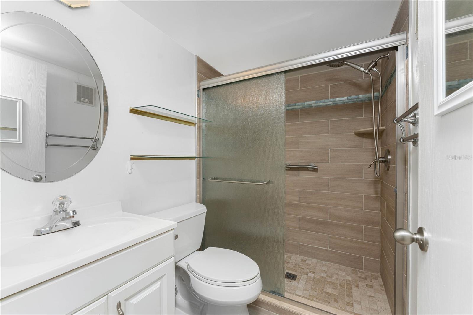 LAKESHORE CHARLOTTE COUNTY PH 03 - Residential