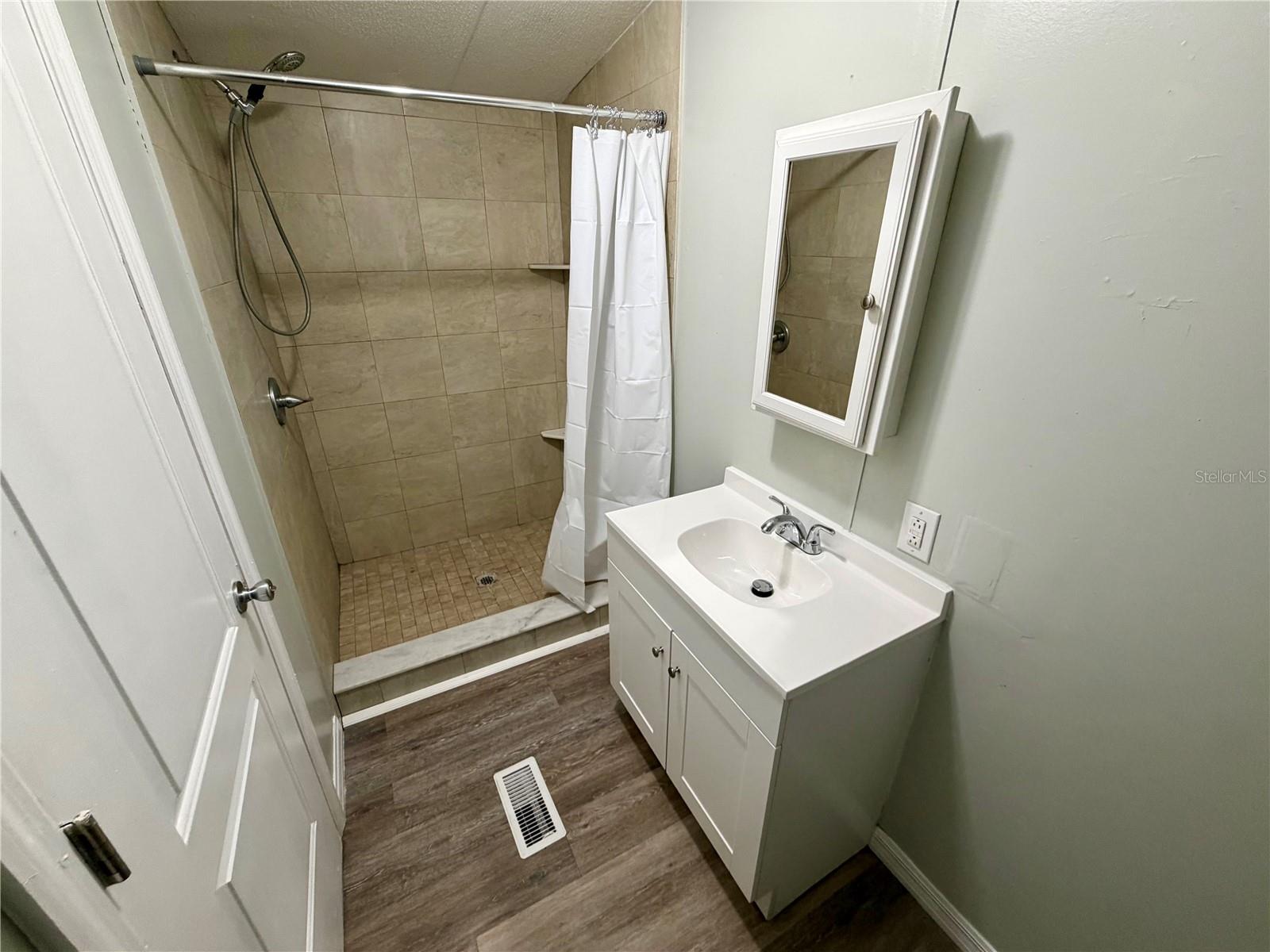 HASKELL GROVES FIRST ADD - Residential