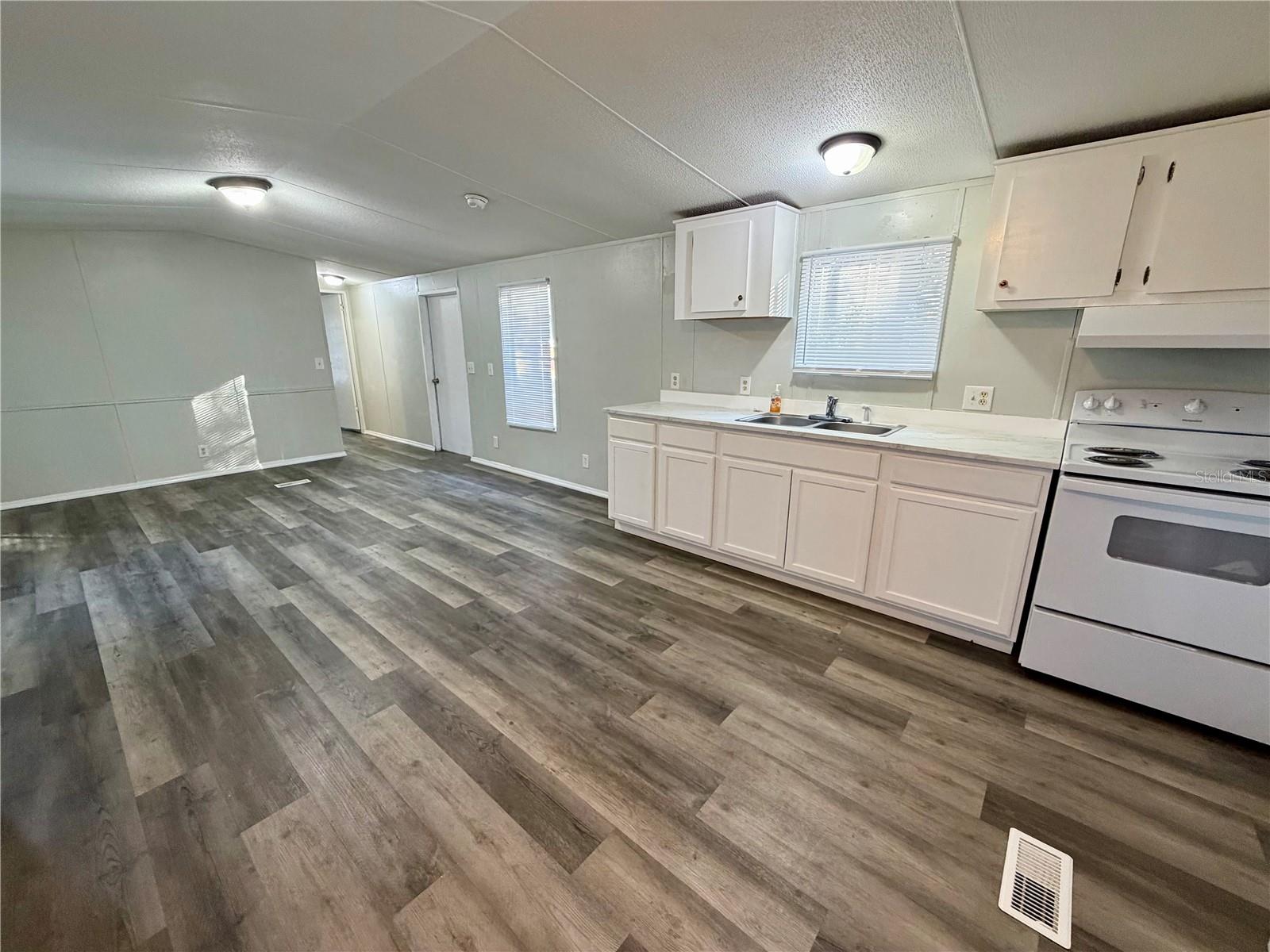 HASKELL GROVES FIRST ADD - Residential