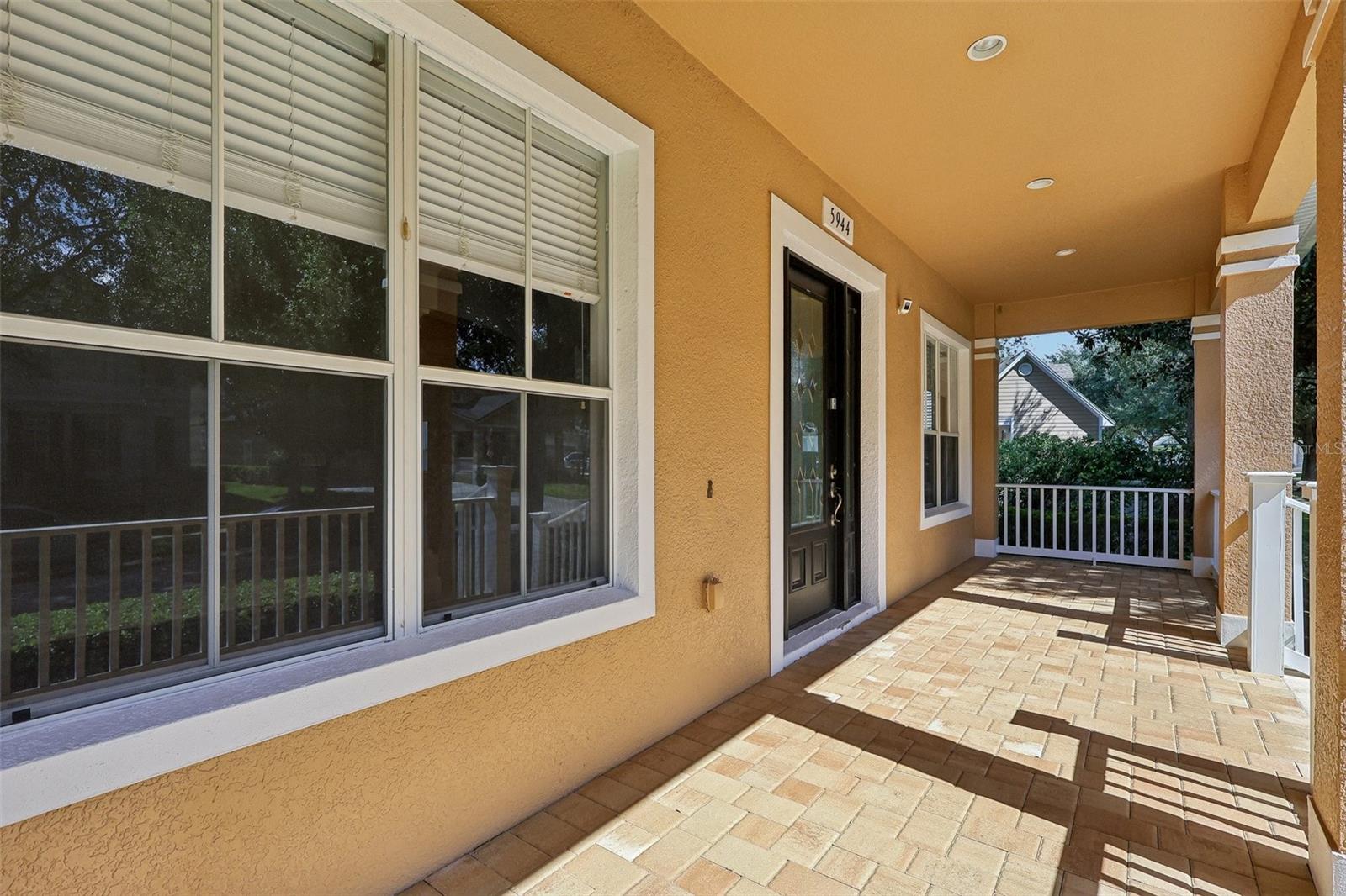 5944 CAYMUS LOOP
