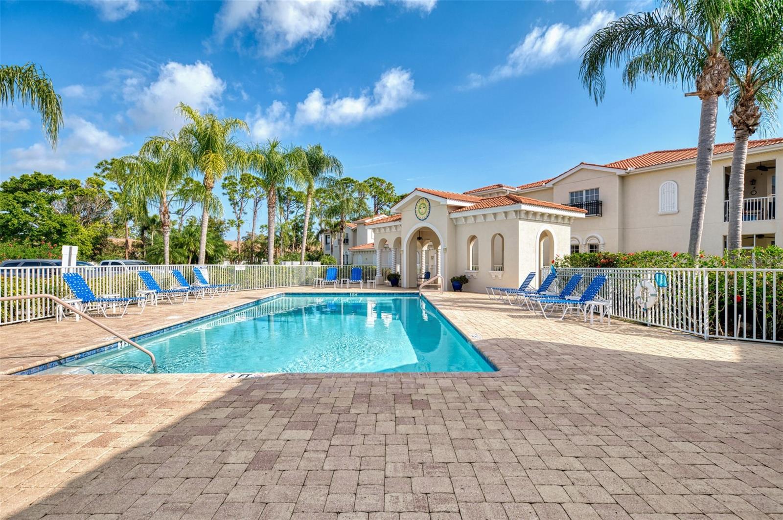 RAVINIA - Residential