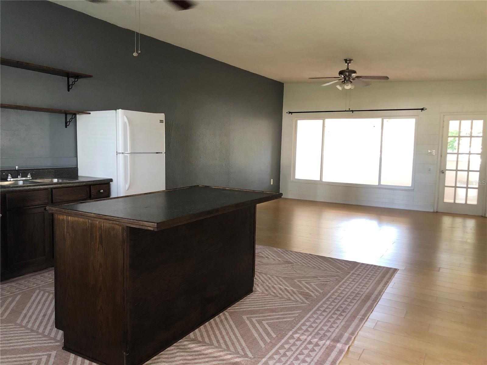 REDINGTON WOODS - Residential Lease