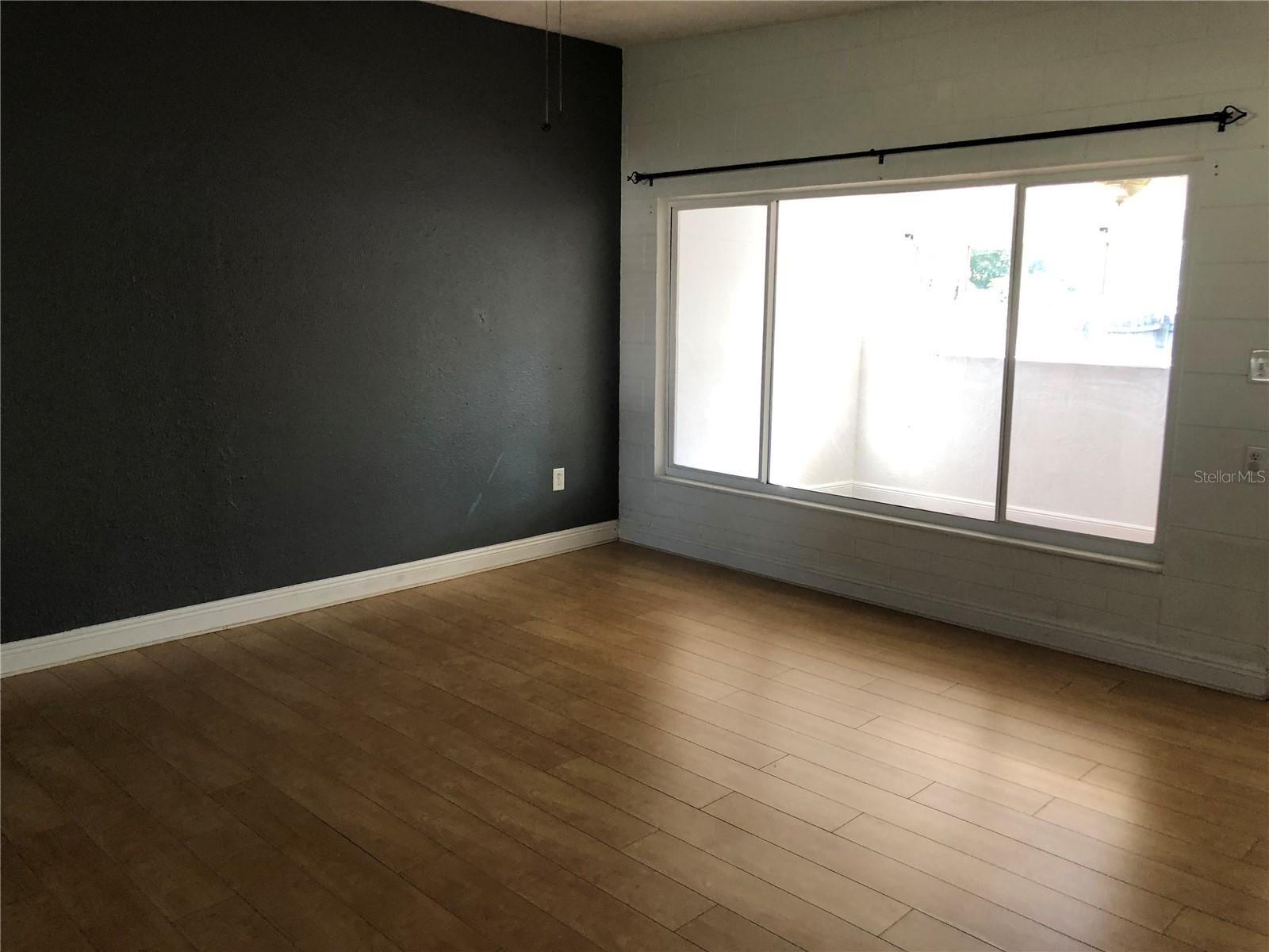 REDINGTON WOODS - Residential Lease