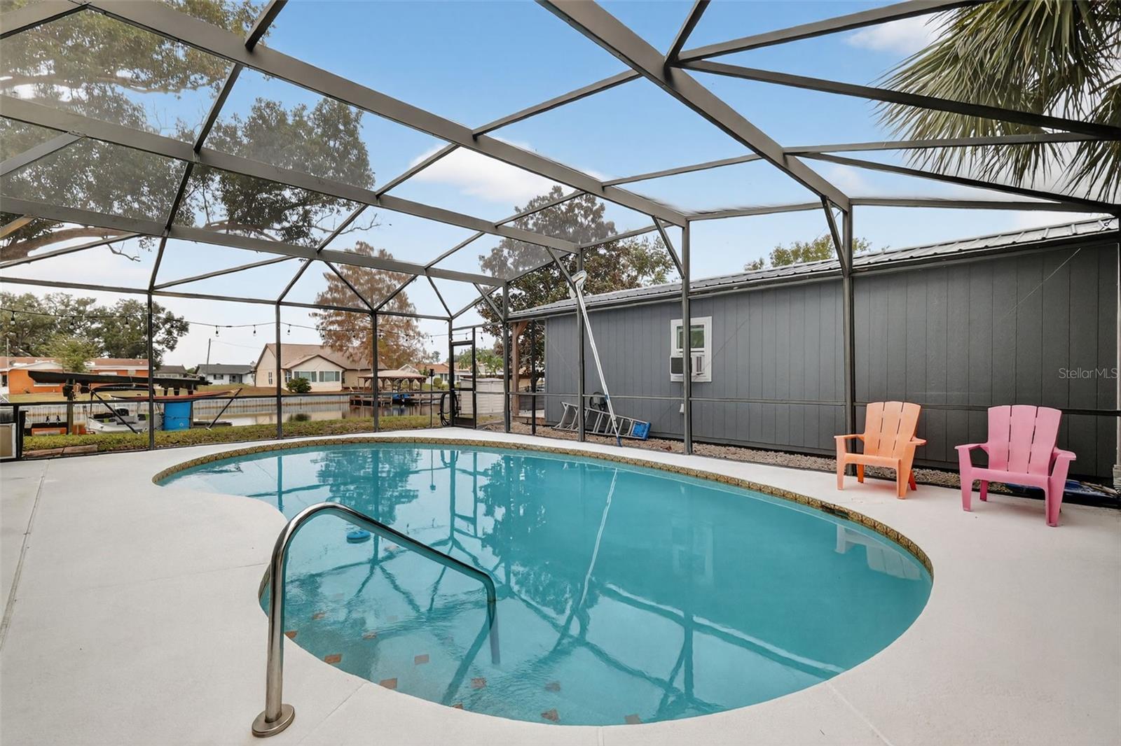 LAKE HARRIS SHORES - Residential