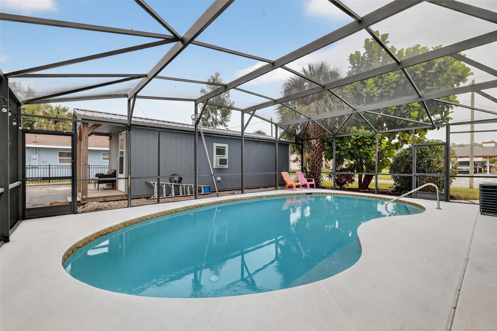 LAKE HARRIS SHORES - Residential