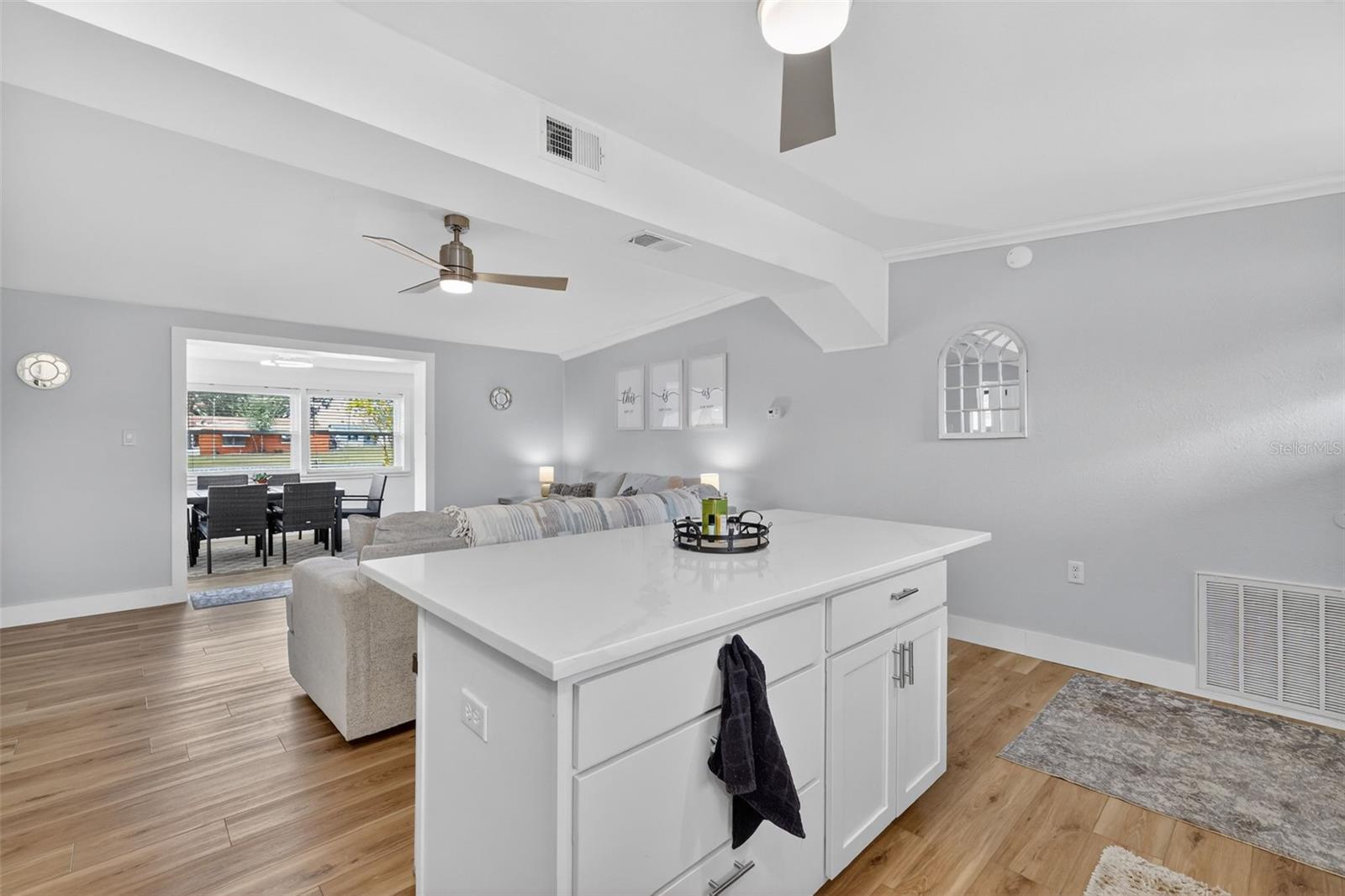 LAKE HARRIS SHORES - Residential