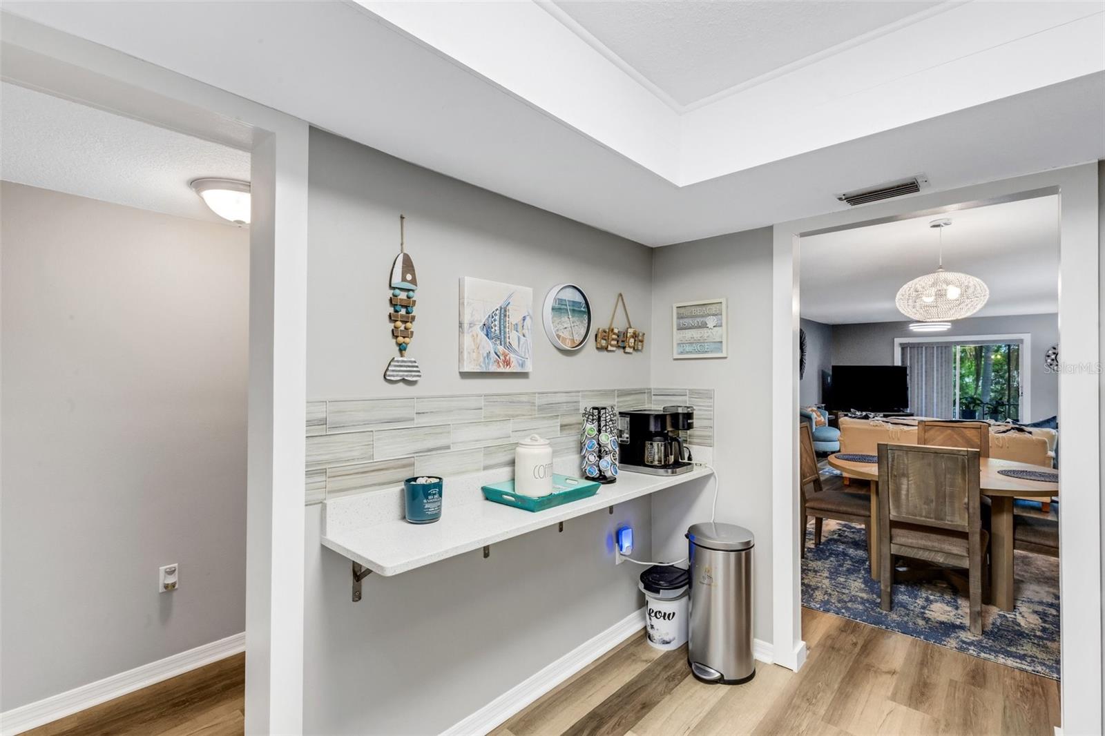 BAYSHORE ON THE LAKE APTS III SEC1 - Residential