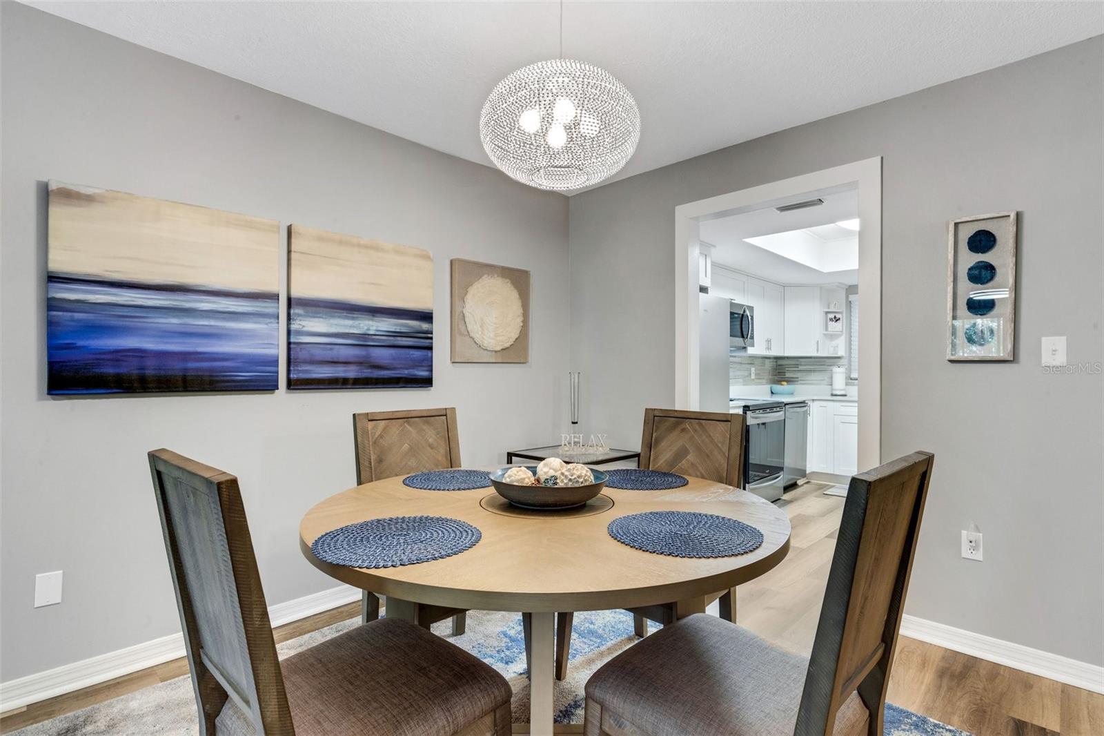 BAYSHORE ON THE LAKE APTS III SEC1 - Residential