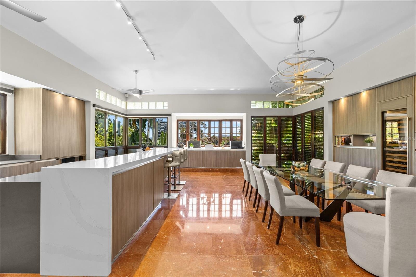 VILLA CAPARRA NORTE - Residential