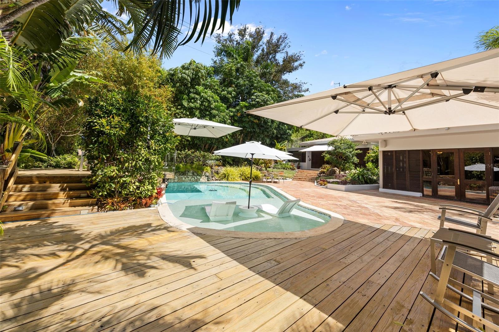 VILLA CAPARRA NORTE - Residential