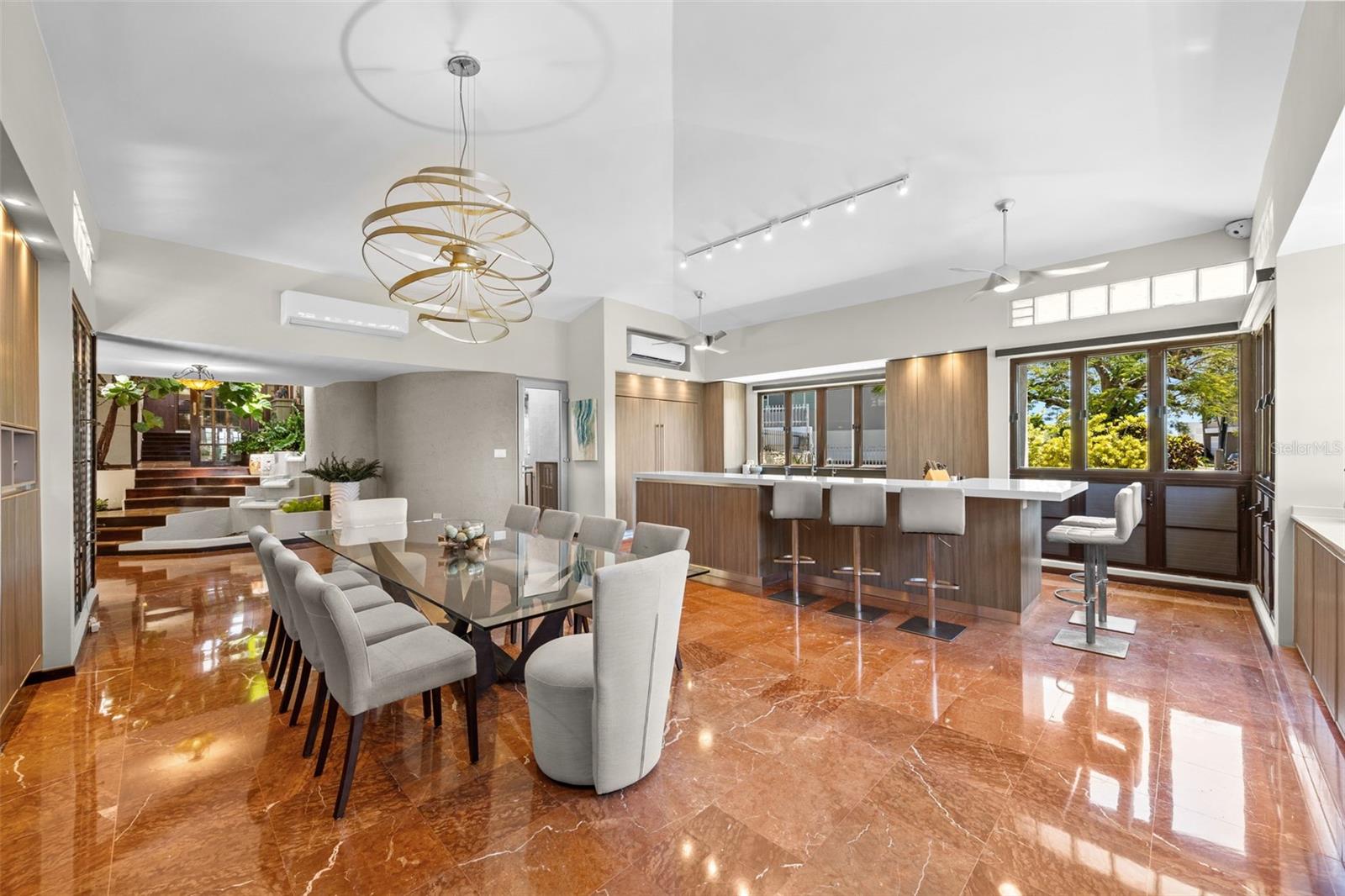 VILLA CAPARRA NORTE - Residential