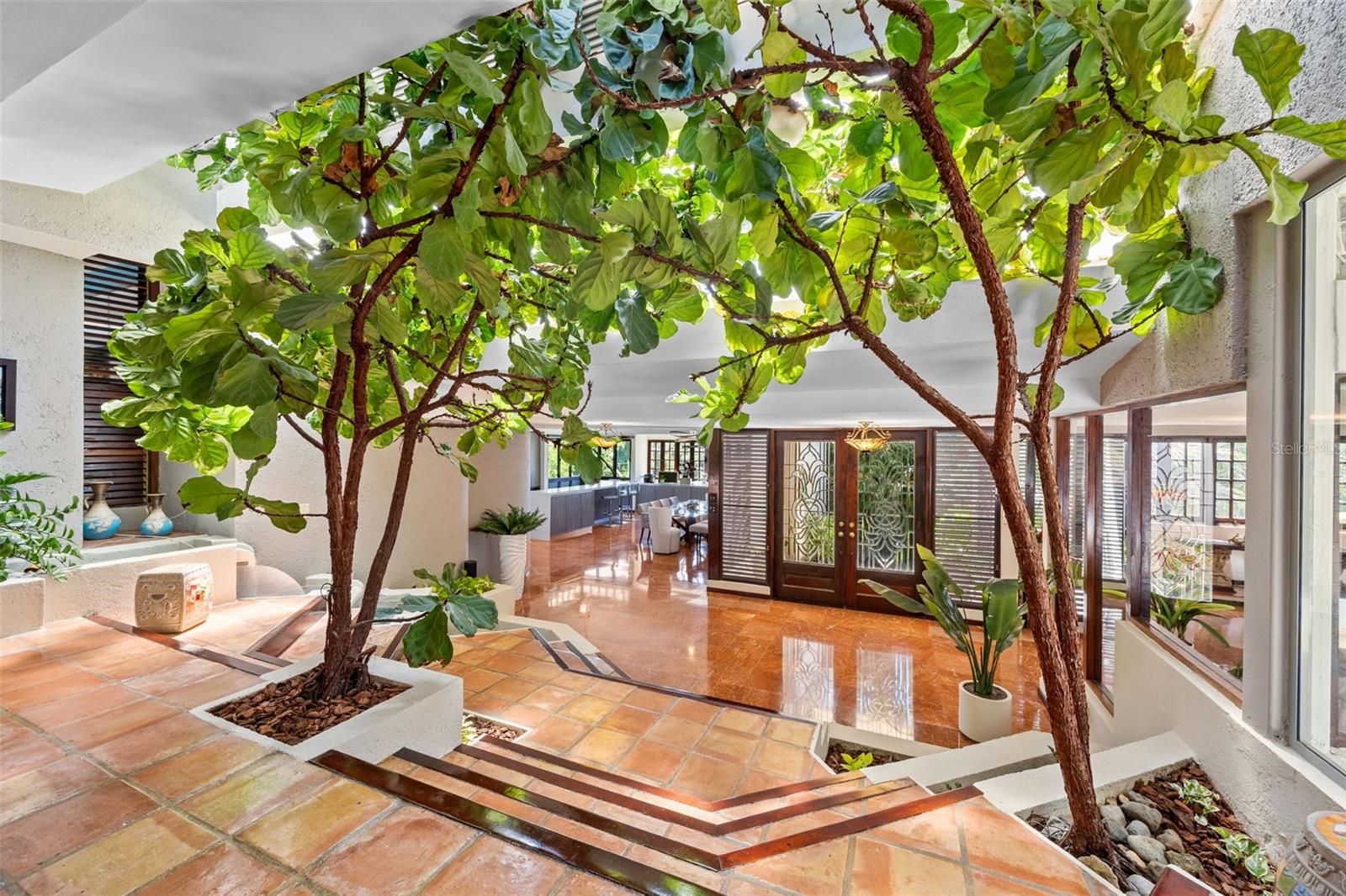 28 A H VILLA CAPARRA