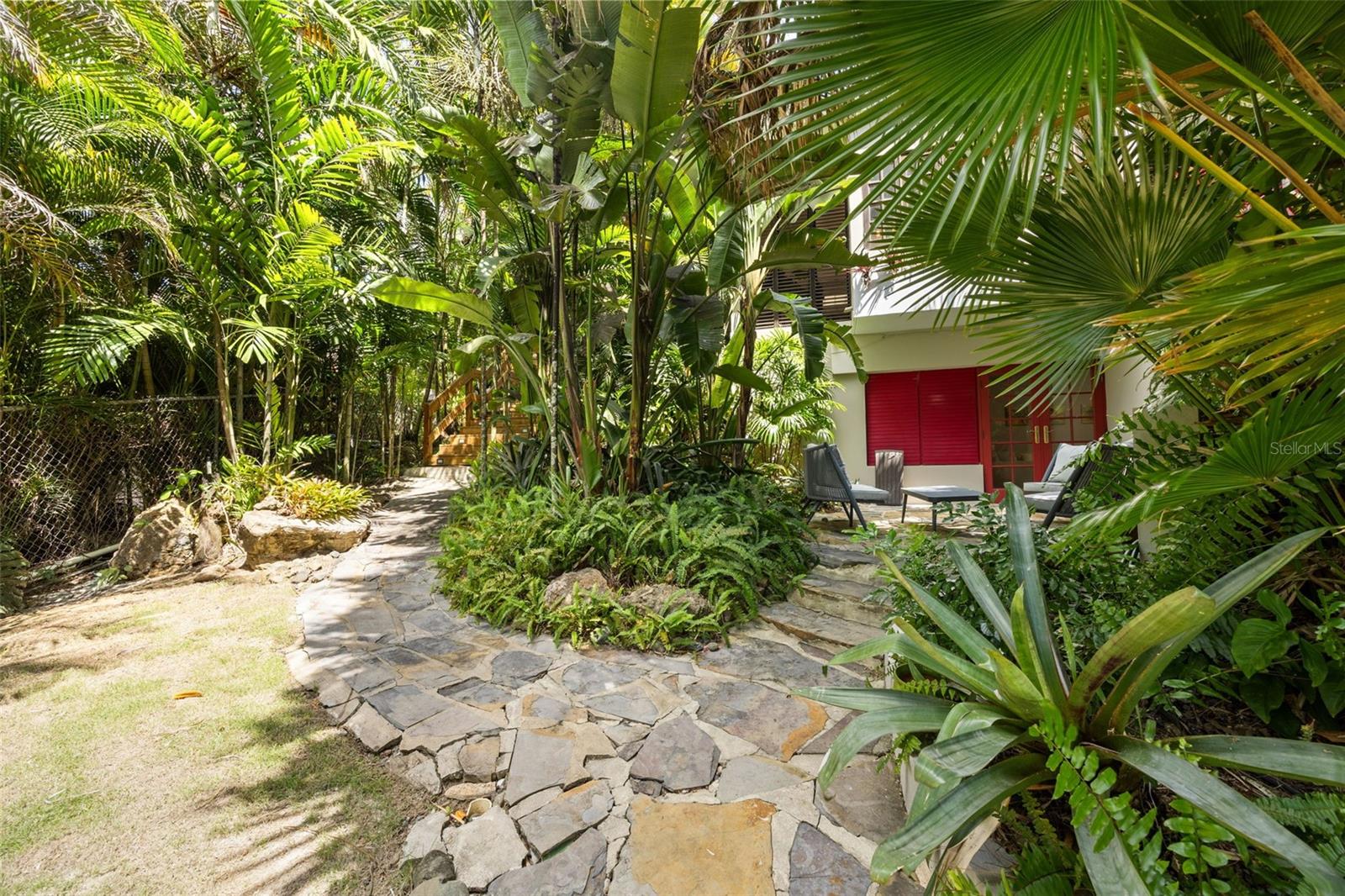 VILLA CAPARRA NORTE - Residential