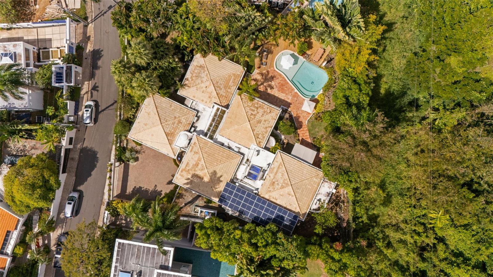 VILLA CAPARRA NORTE - Residential