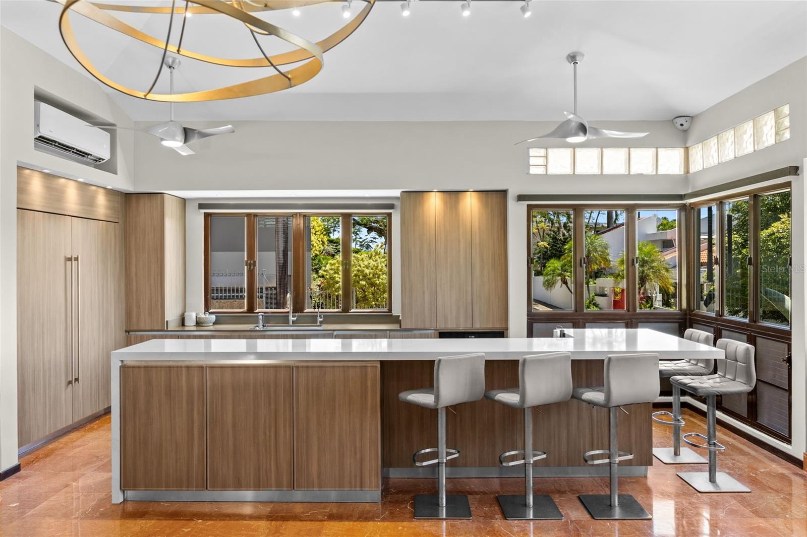 VILLA CAPARRA NORTE - Residential