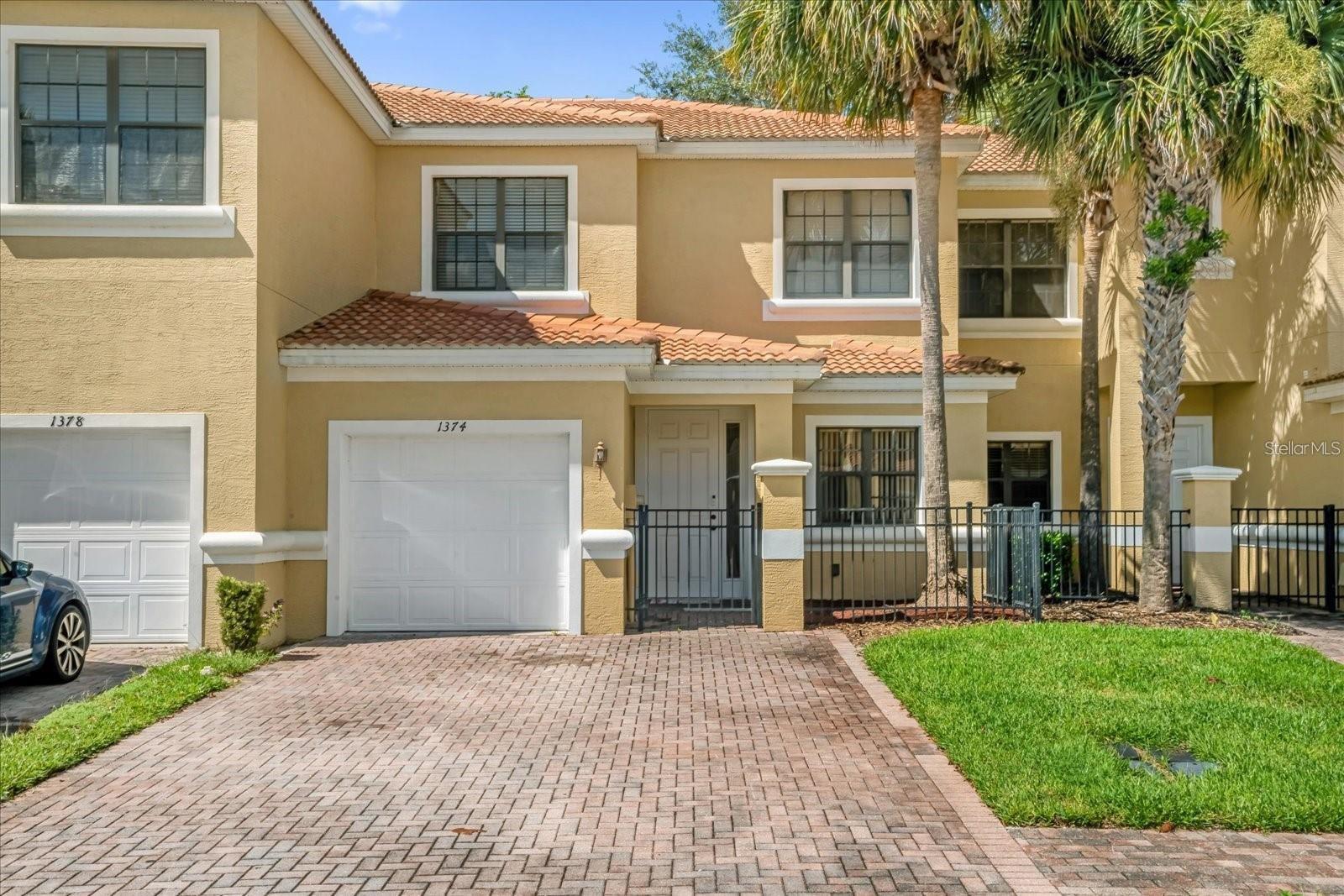 1326 CLOVE DRIVE