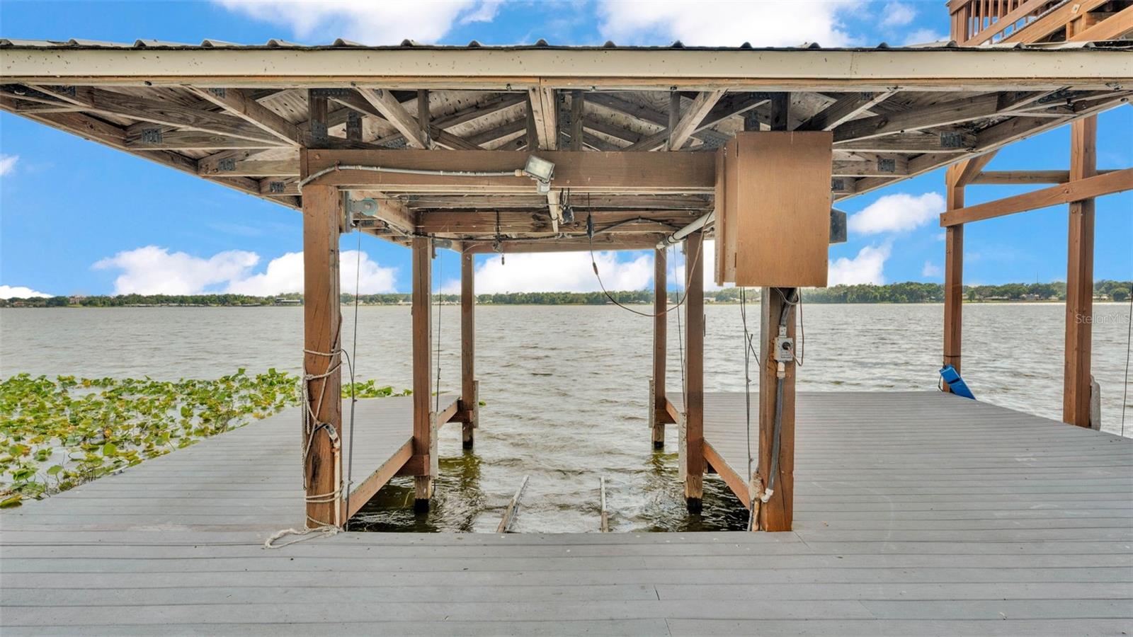 LAKE GIBSON ESTS - Residential
