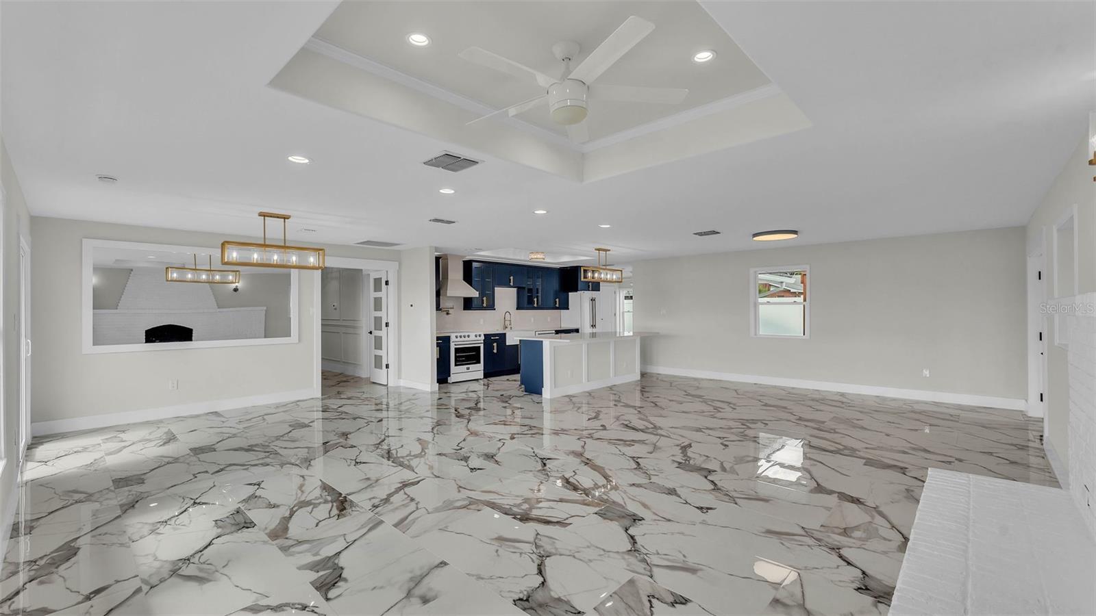 LAKE GIBSON ESTS - Residential