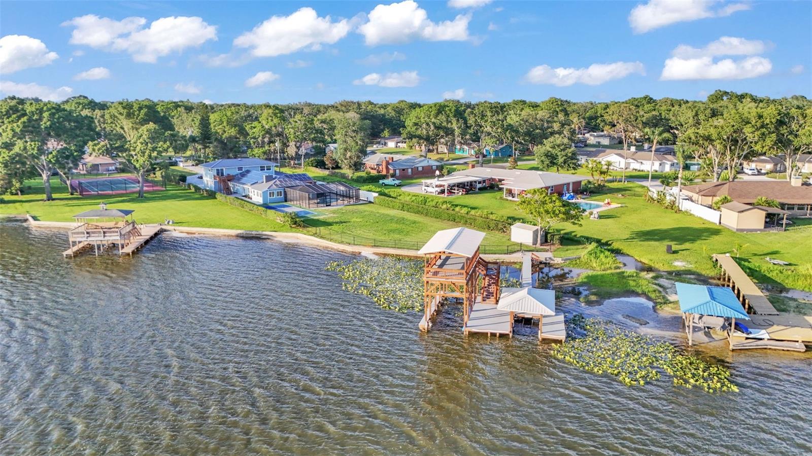 390 WINDERMERE DRIVE