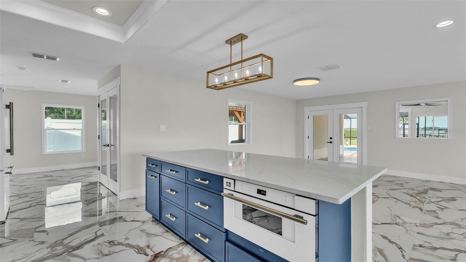 LAKE GIBSON ESTS - Residential