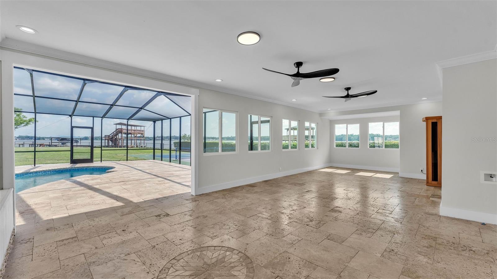 LAKE GIBSON ESTS - Residential