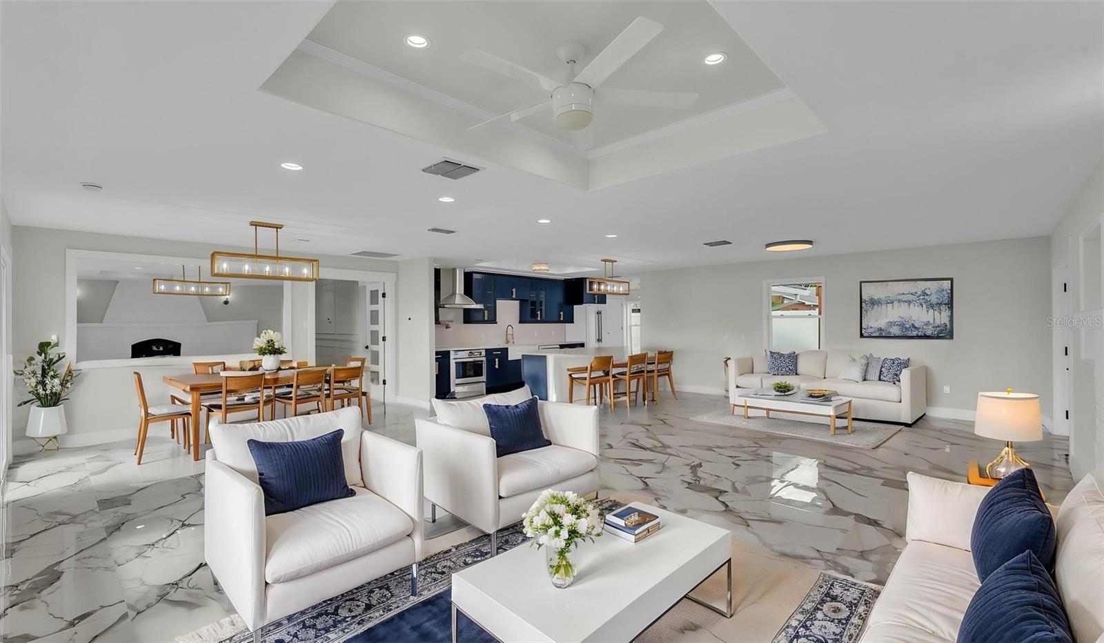 LAKE GIBSON ESTS - Residential