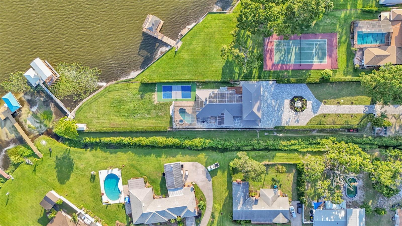 LAKE GIBSON ESTS - Residential