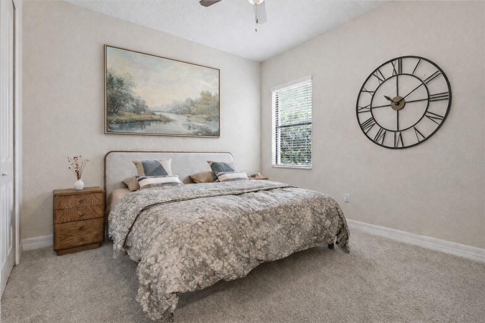 HEATHROW COUNTRY ESTATE - Residential