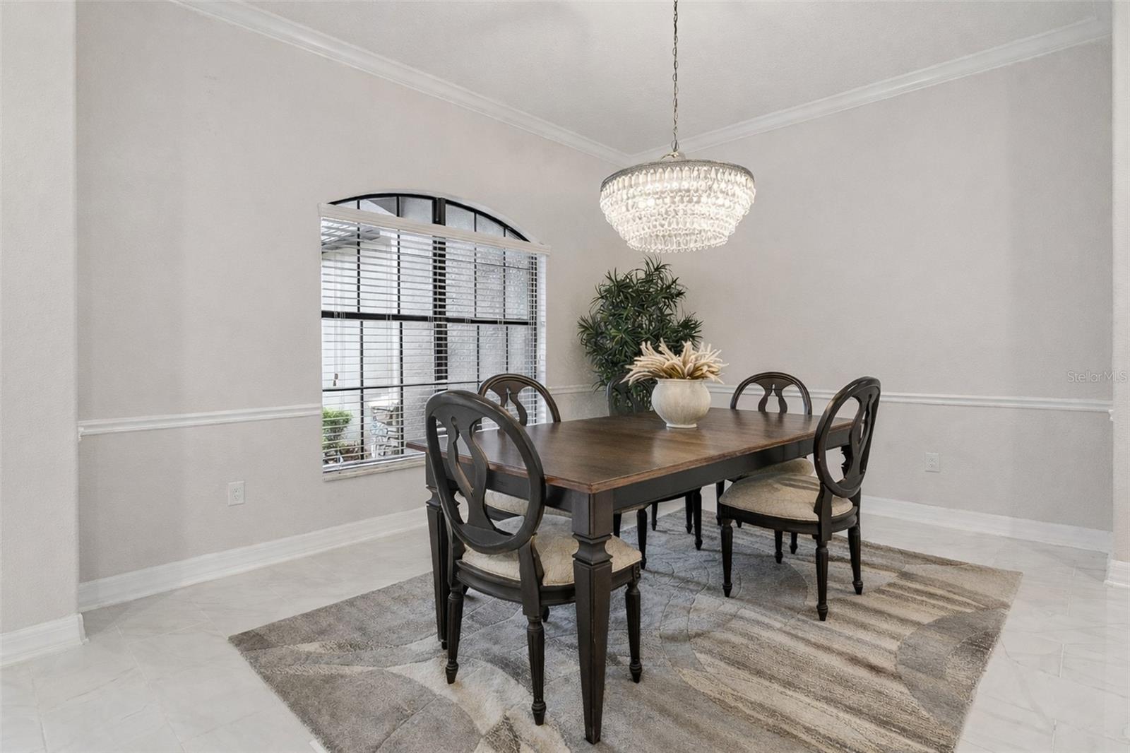 HEATHROW COUNTRY ESTATE - Residential