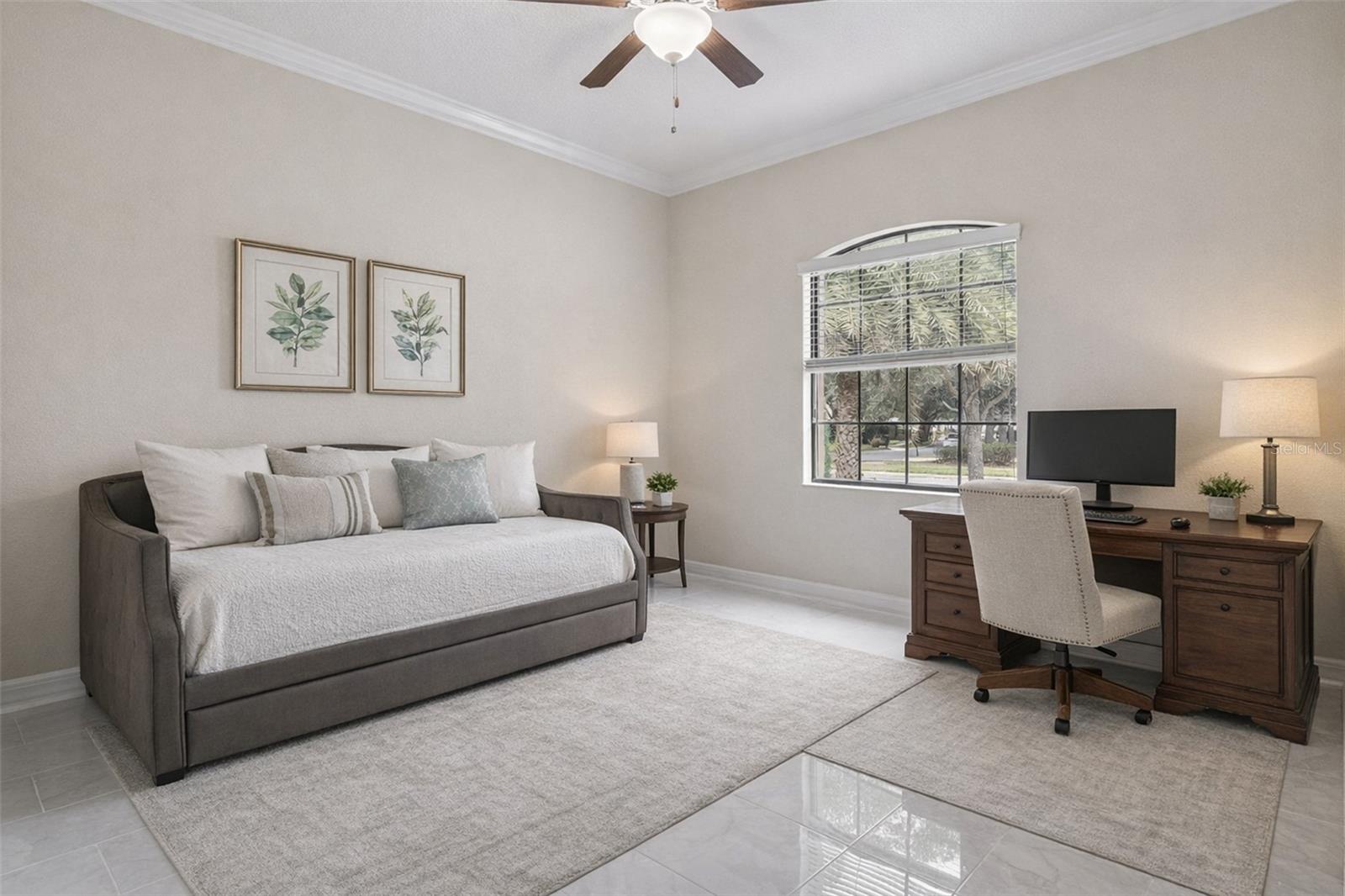 HEATHROW COUNTRY ESTATE - Residential