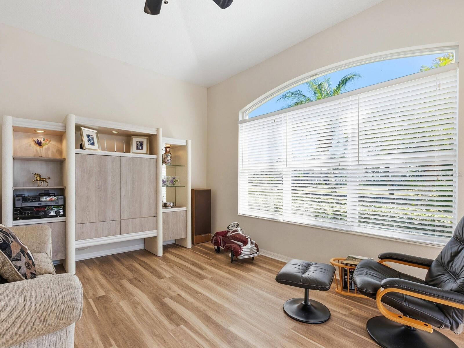 UNIVERSITY PARK - Residential