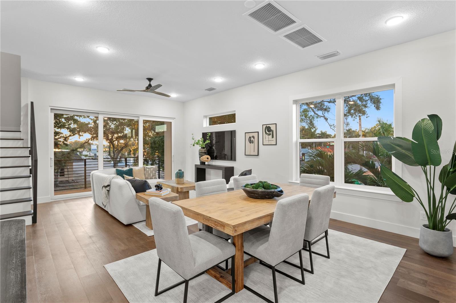 STRUM PLACE - Residential