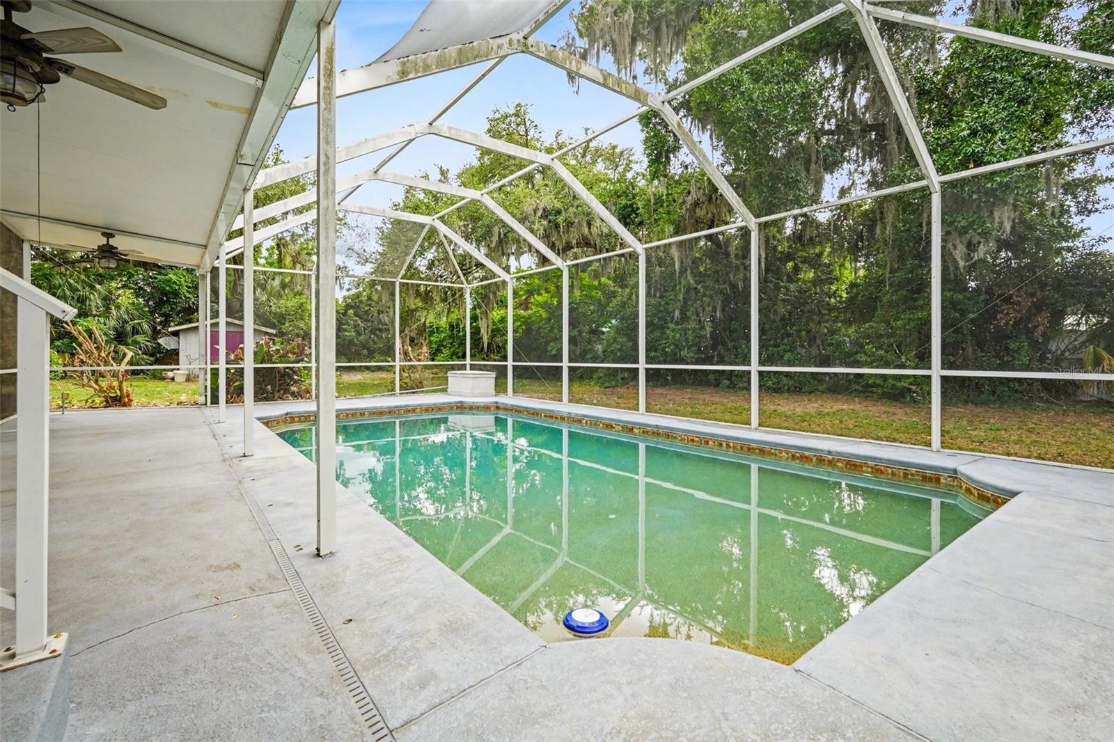 DEVANE & THOMAS - Residential